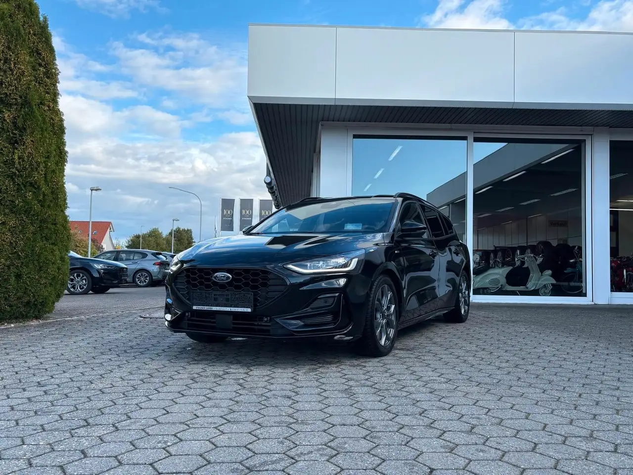 Ford Focus Turnier 1.0 ST-LINE X WINTERP. AHK HEAD-UP — معرض صور السيارة 2
