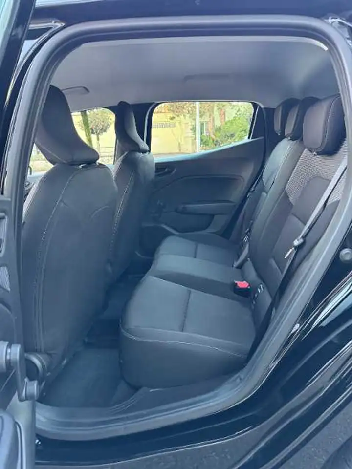 Mitsubishi Colt BASIS 1.0 Benziner 5-Gang — Galería del vehículo 6