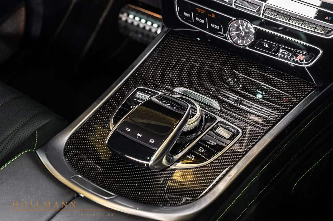 Mercedes-Benz G 63 AMG +AUX HEATING + CARBON +CARBON STEERING — Galerie du véhicule 24