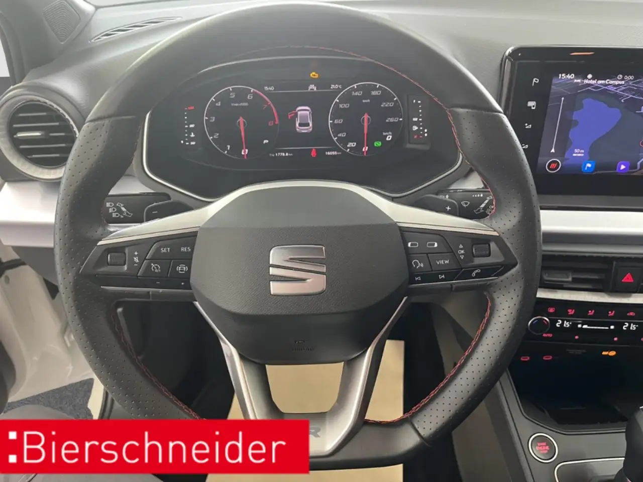 SEAT Ibiza 1.0 TSI DSG FR NAVI DAB PDC SHZ 18 — Galerie du véhicule 14