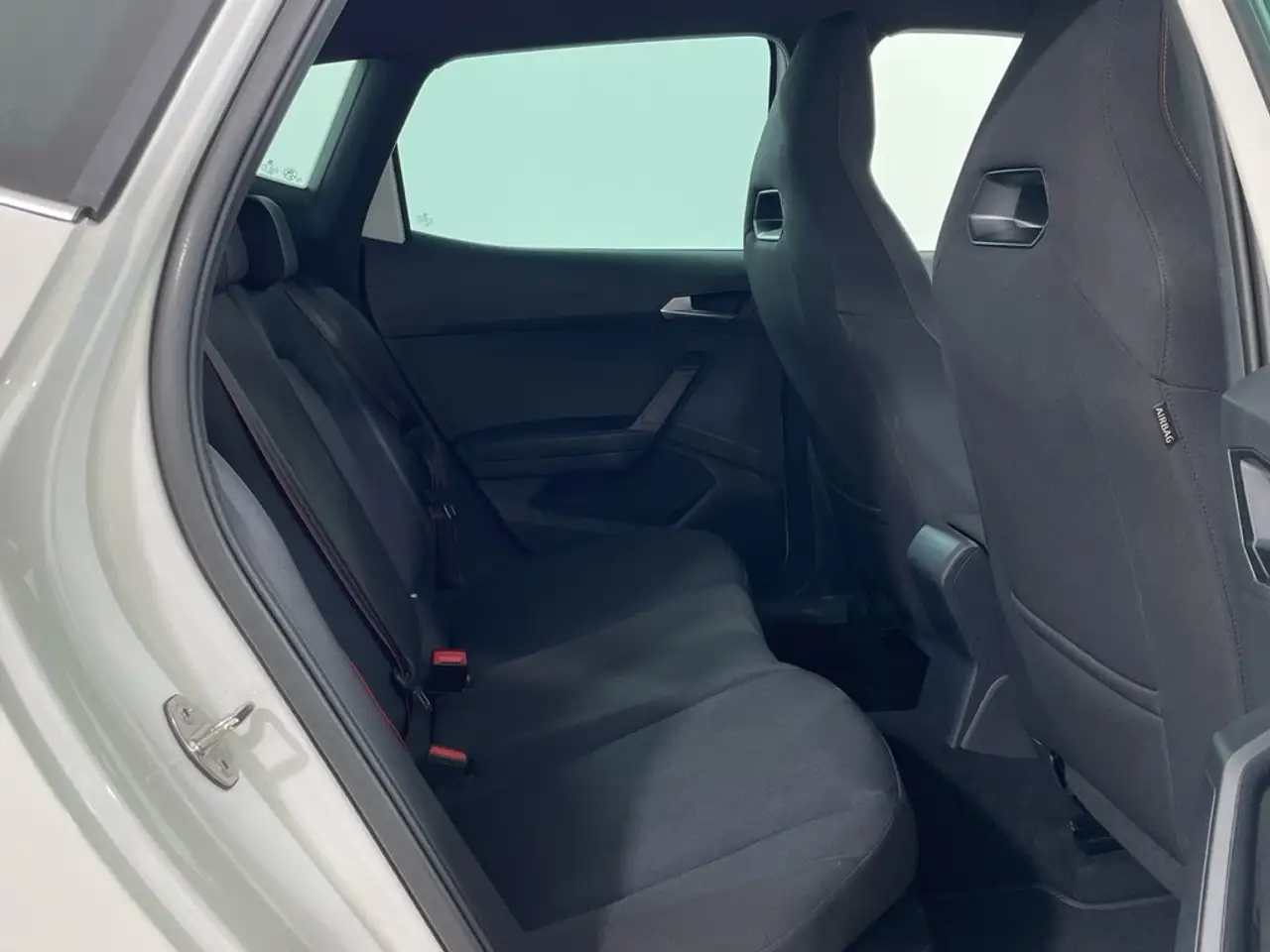SEAT Arona 1.0 TSI S&S FR Special Edition 115 — Galería del vehículo 6