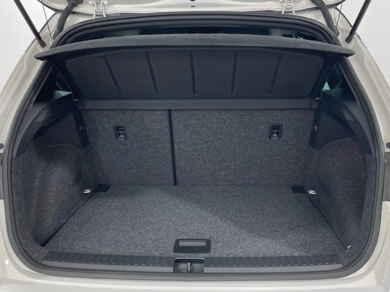 SEAT Arona 1.0 TSI S&S FR Special Edition 115 — Galería del vehículo 7
