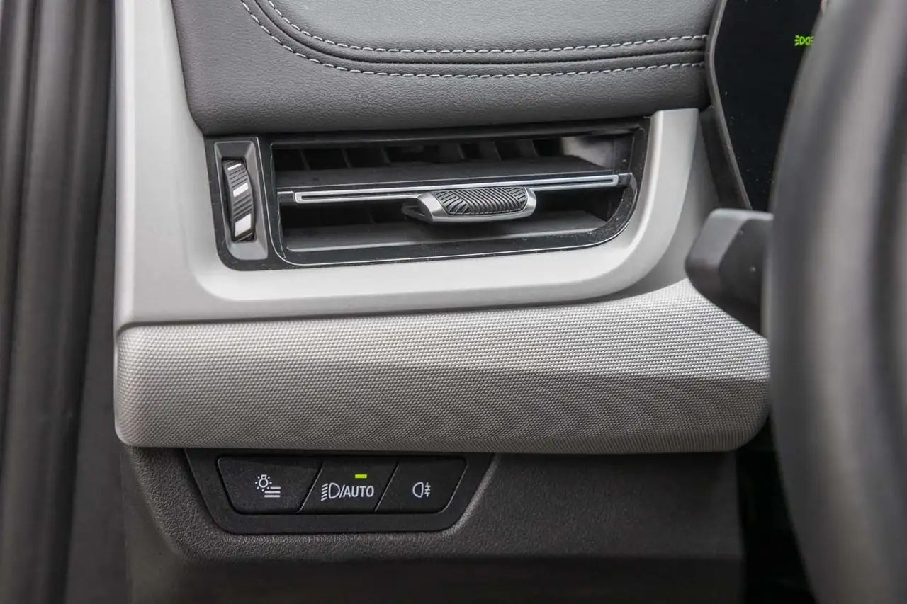 BMW 225 e xDrive Active Tourer HeadUp Navi RfKam — Vehicle gallery 11