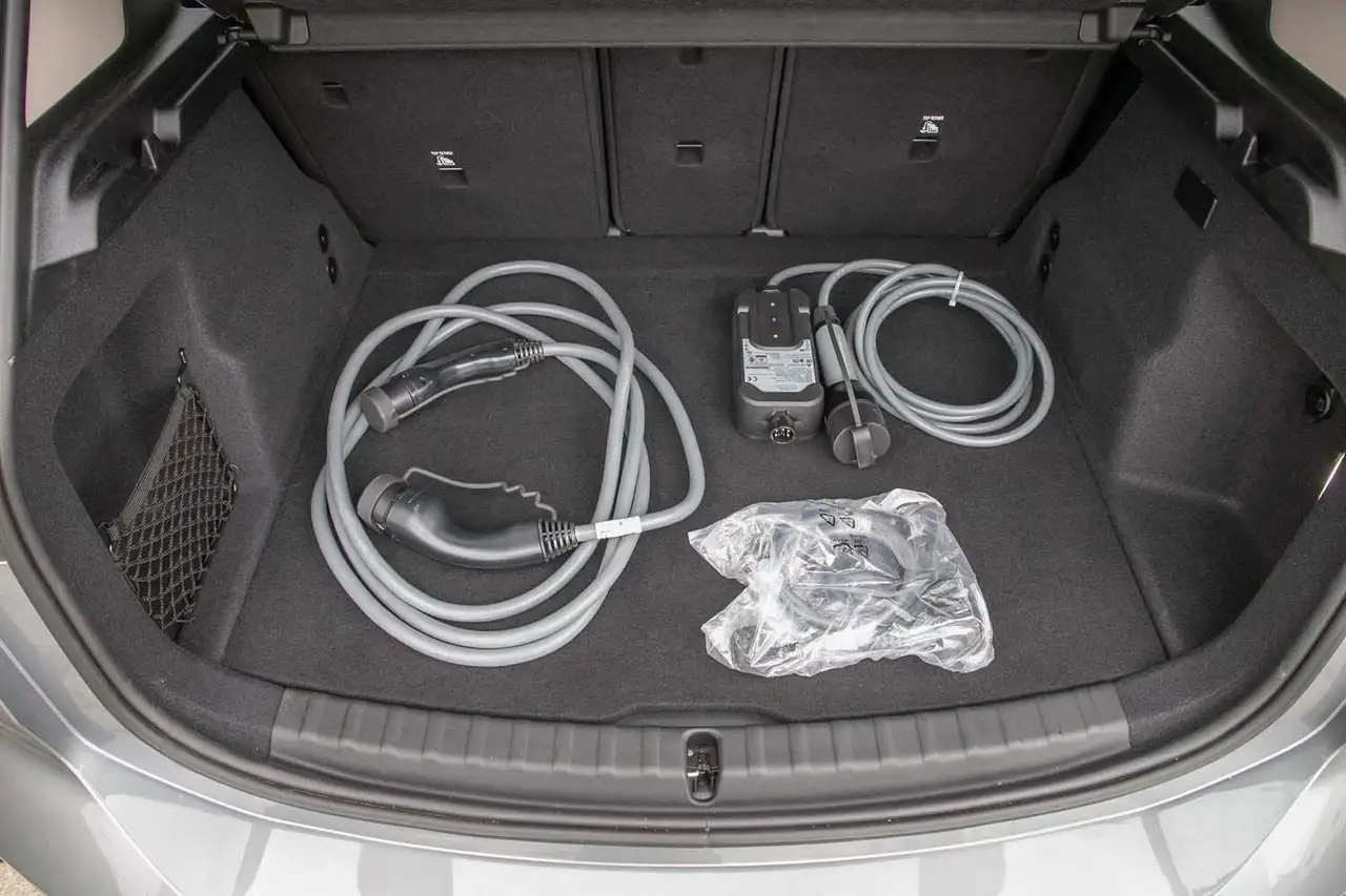 BMW 225 e xDrive Active Tourer HeadUp Navi RfKam — Vehicle gallery 15