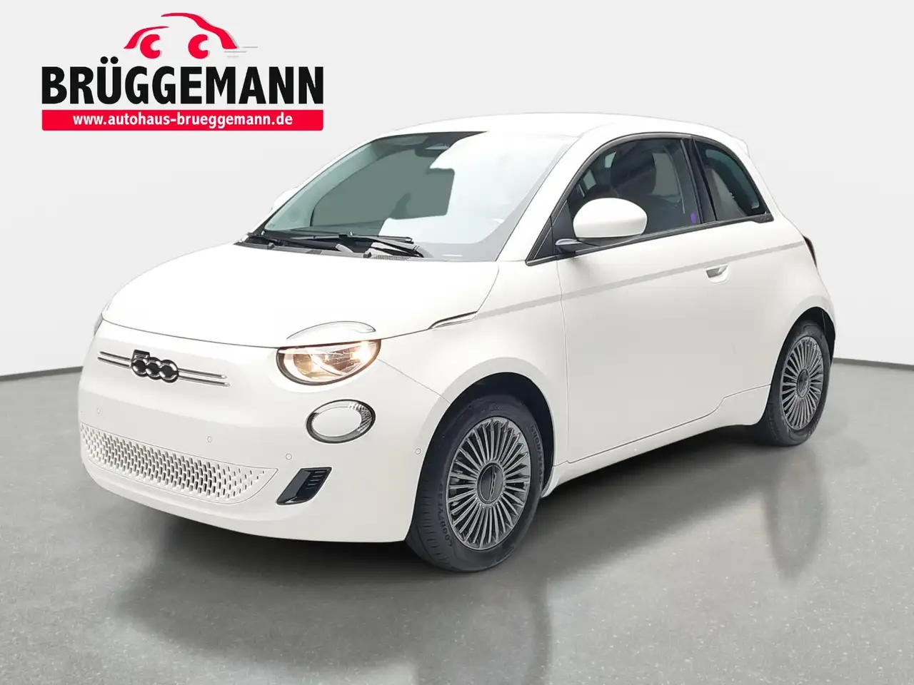 Fiat 500 500 ELEKTRO 42 KWH KOMFORT PAKET, 16 ZOLL LM FELGE — Brandenburg
