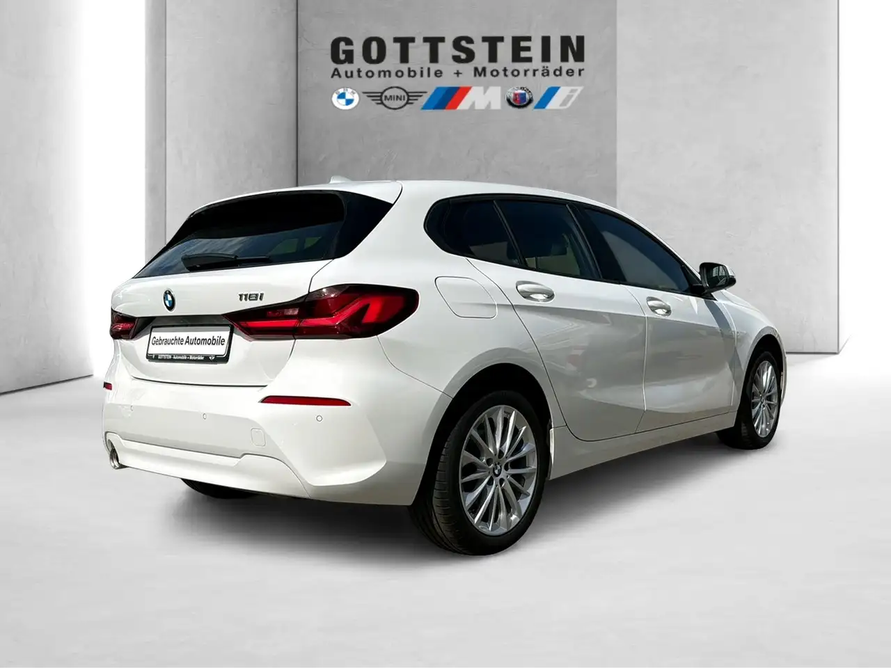 BMW 118 i 5-Türer Aut. Advantage — معرض صور السيارة 4