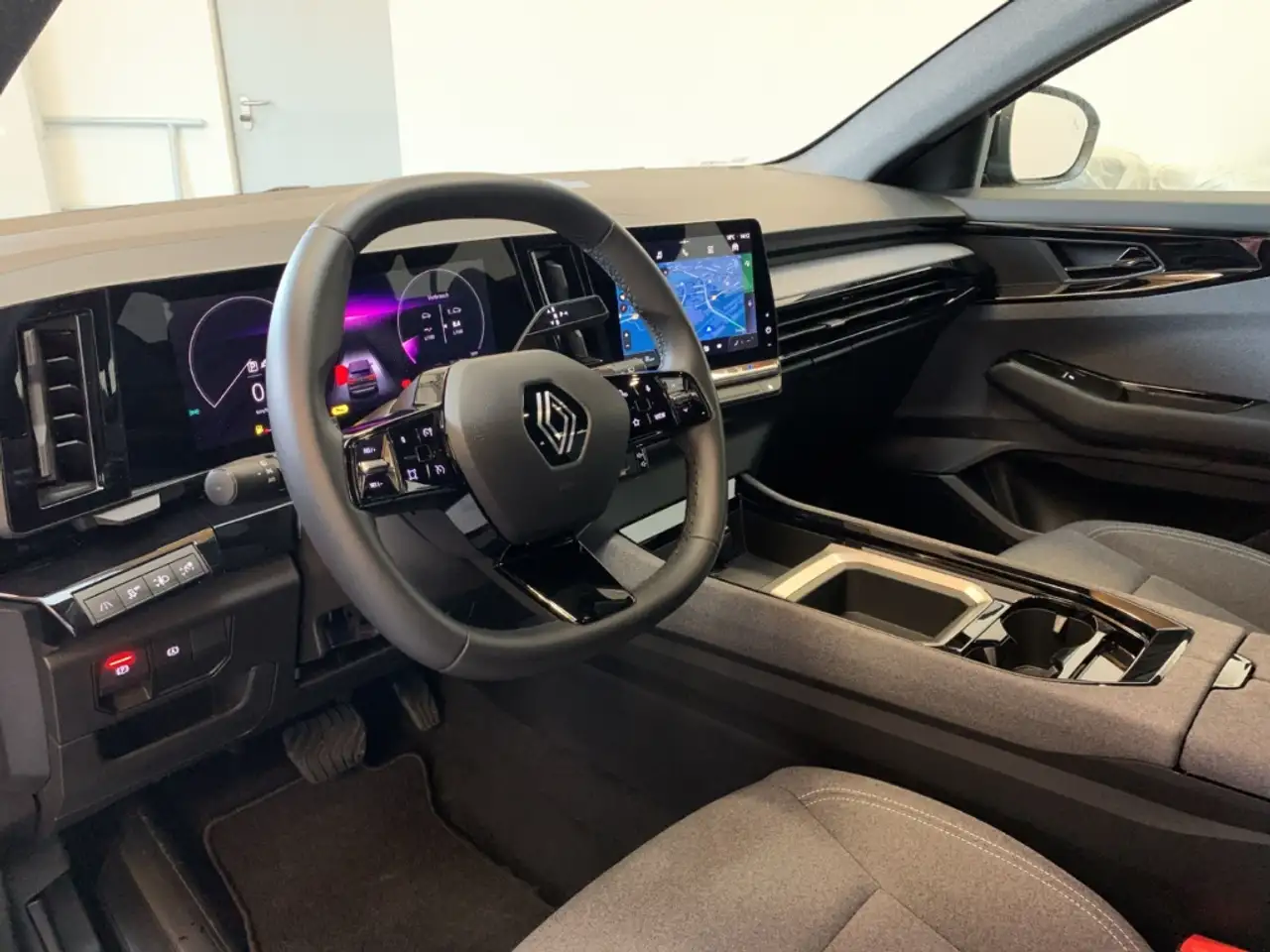 Renault Austral 1.3 TCE 160 EVOLUTION Evolution LED+SHZ+KAMERA+DAB — Galería del vehículo 10