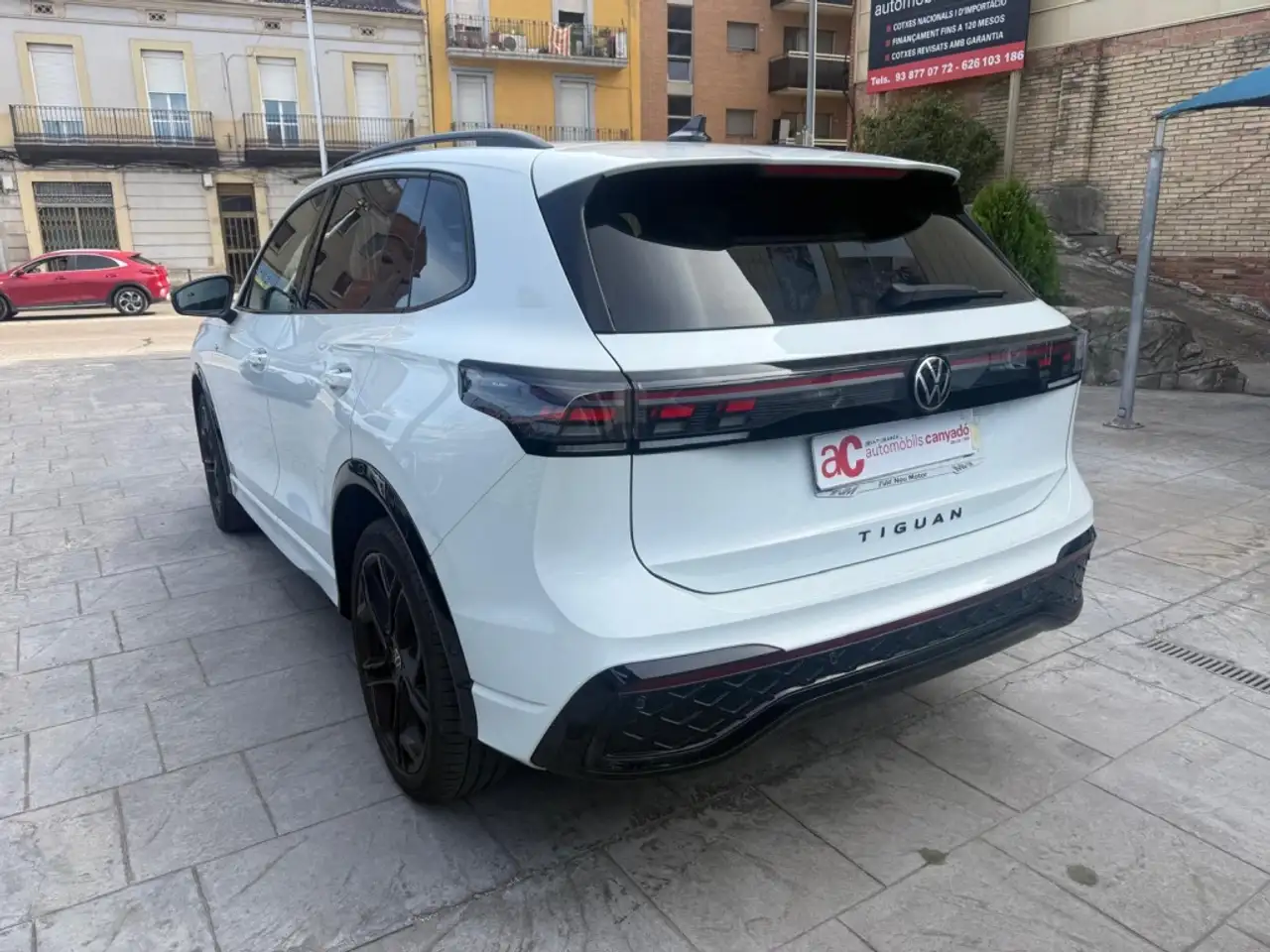 Volkswagen Tiguan 1.5 eTSI R-Line DSG 110kW — Galería del vehículo 4
