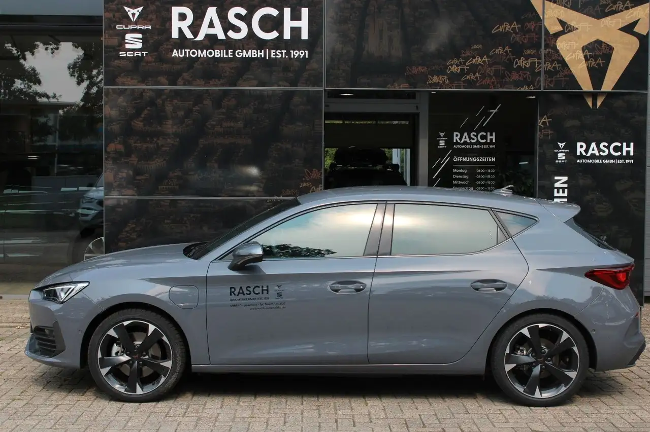 CUPRA Leon 1.4 e-Hybrid DSG+RFK+TOTW.+ACC+DCC+NAVI+SHZ — معرض صور السيارة 4