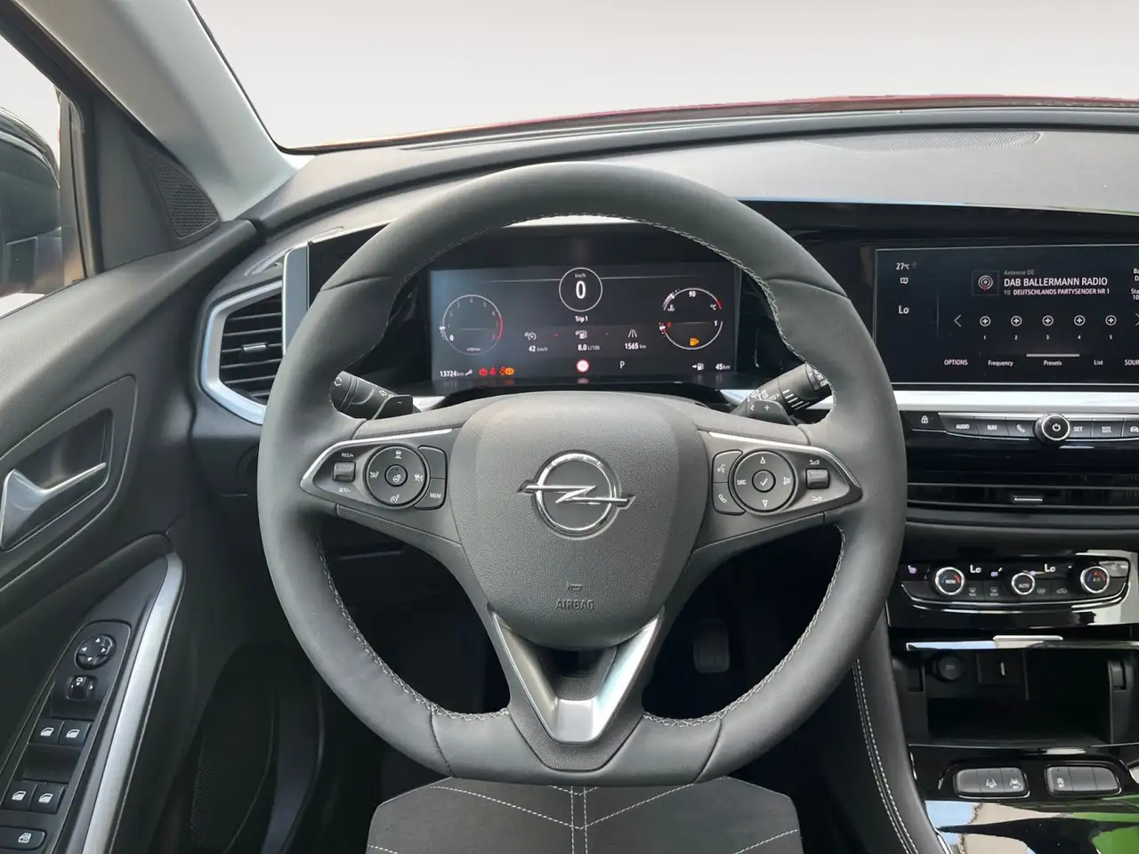 Opel Grandland 1.2 Turbo Ultimate 2xKlima 360 AHK AUT — معرض صور السيارة 14