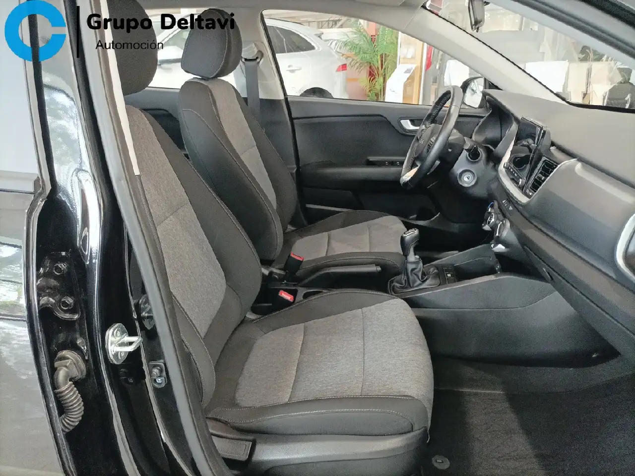 Kia Stonic 1.0 T-GDi MHEV Concept 100 — معرض صور السيارة 20