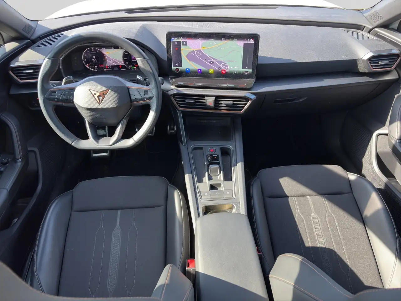 CUPRA Leon Sportstourer VZ Verkehrszeichenerk, Navi Klima — Vehicle gallery 16
