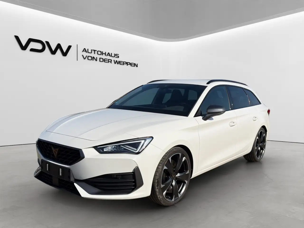 CUPRA Leon Sportstourer VZ Verkehrszeichenerk, Navi Klima — Vehicle gallery 3