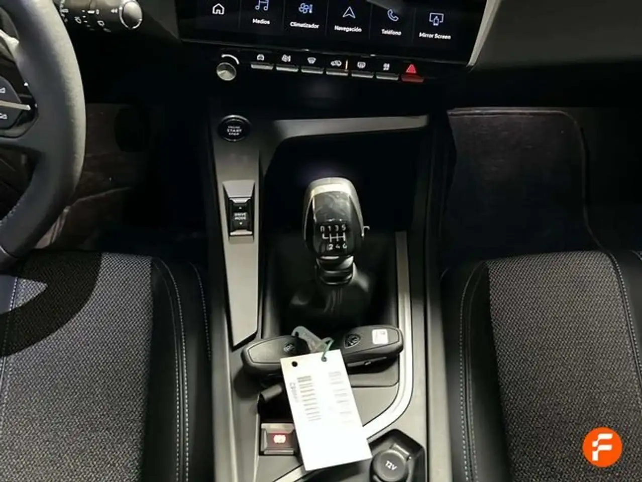 Peugeot 308 1.2 PureTech S&S Allure 130 — Vehicle gallery 11