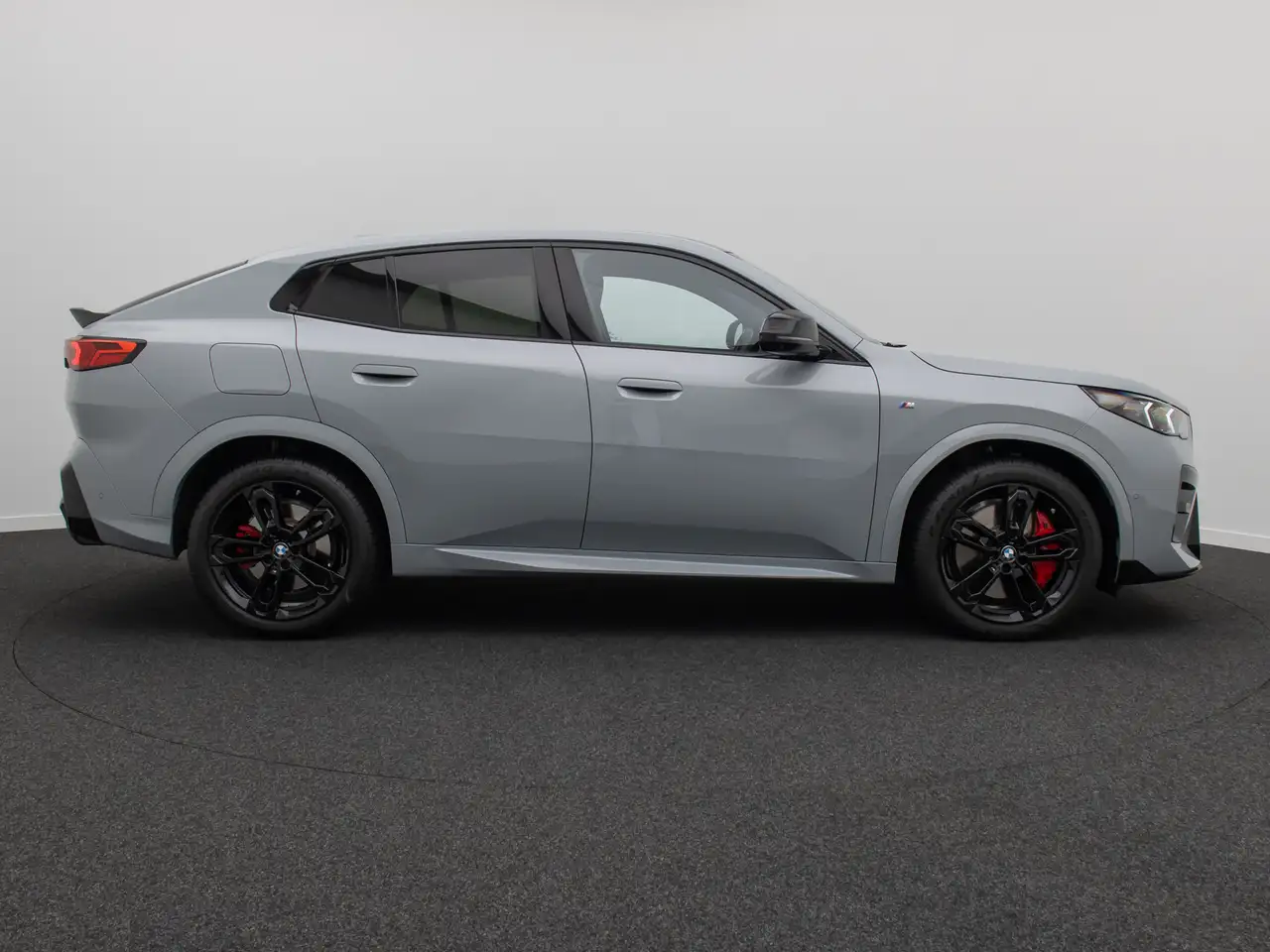 BMW X2 M35i xD HUD 360° H K DAB Panorama 19Zoll Voll — معرض صور السيارة 5