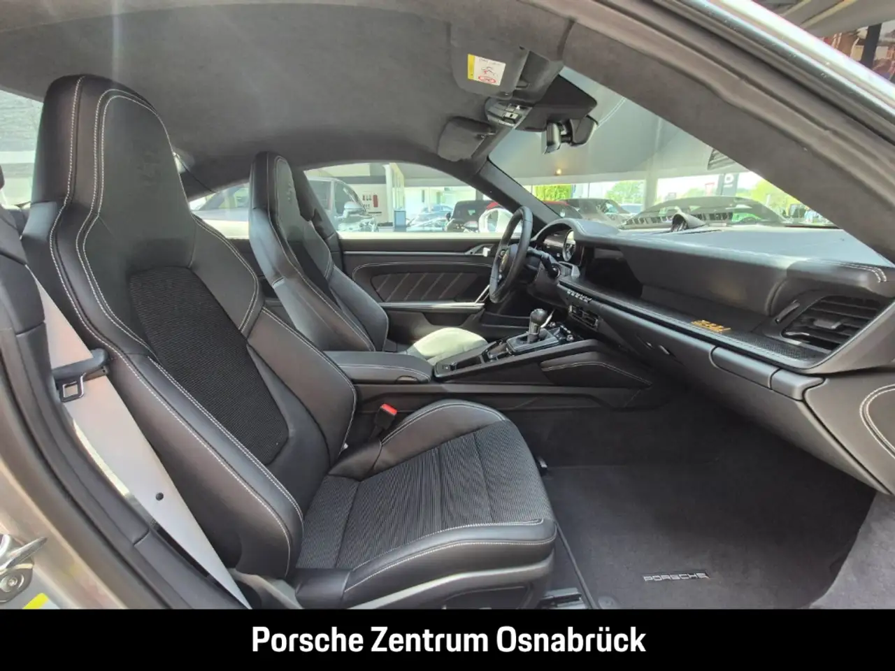 Porsche 992 (911) S T Lift Matrix Chrono Paket Rückfahrkamera — Galerie du véhicule 31