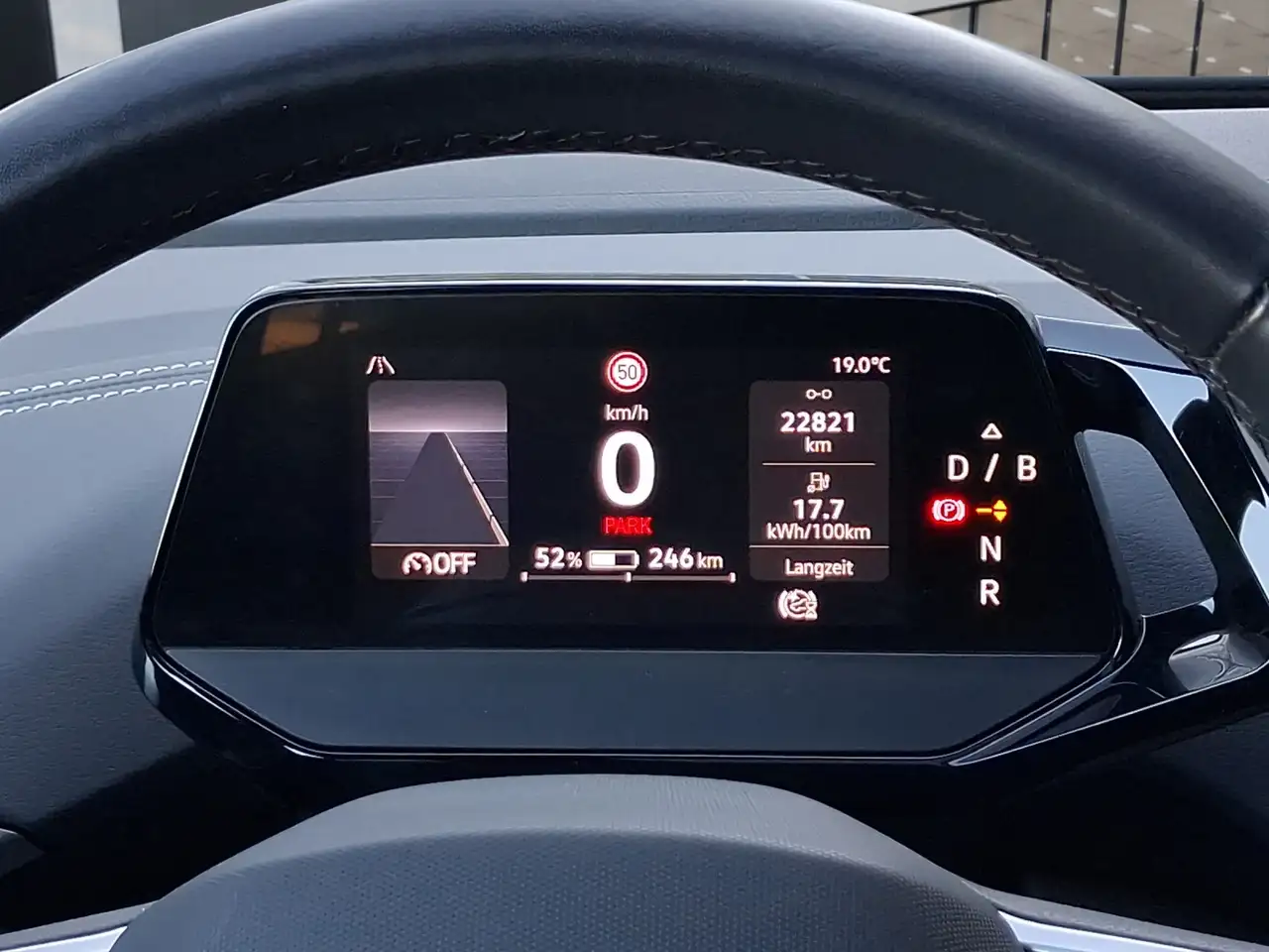 Volkswagen ID.5 Pro Performance 150 kW (204 PS) 77 kWh 1-Gang-A... — معرض صور السيارة 12