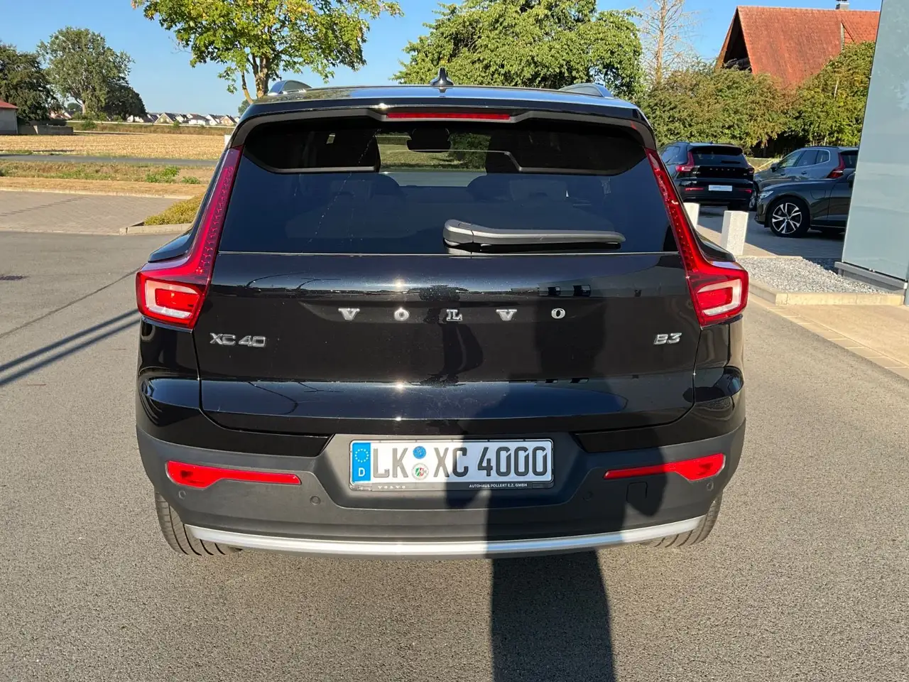 Volvo XC40 B3 Core 2WD — معرض صور السيارة 4