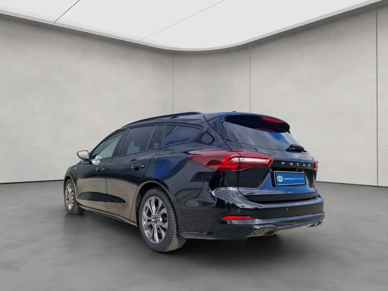 Ford Focus Turnier 1.0 EcoBoost Hybrid Aut. ST-LINE X — Vehicle gallery 3