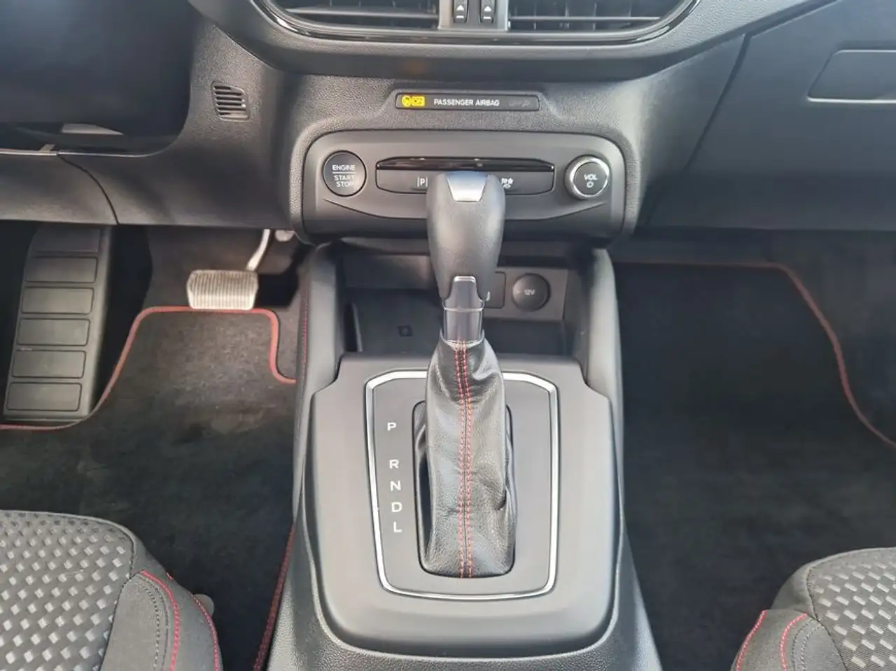 Ford Focus Turnier 1.0 EcoBoost Hybrid Aut. ST-LINE X — Vehicle gallery 13