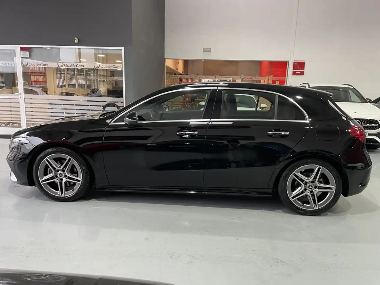 Mercedes-Benz A 180 Progressive Line Advanced 7G-DCT — Galerie du véhicule 9