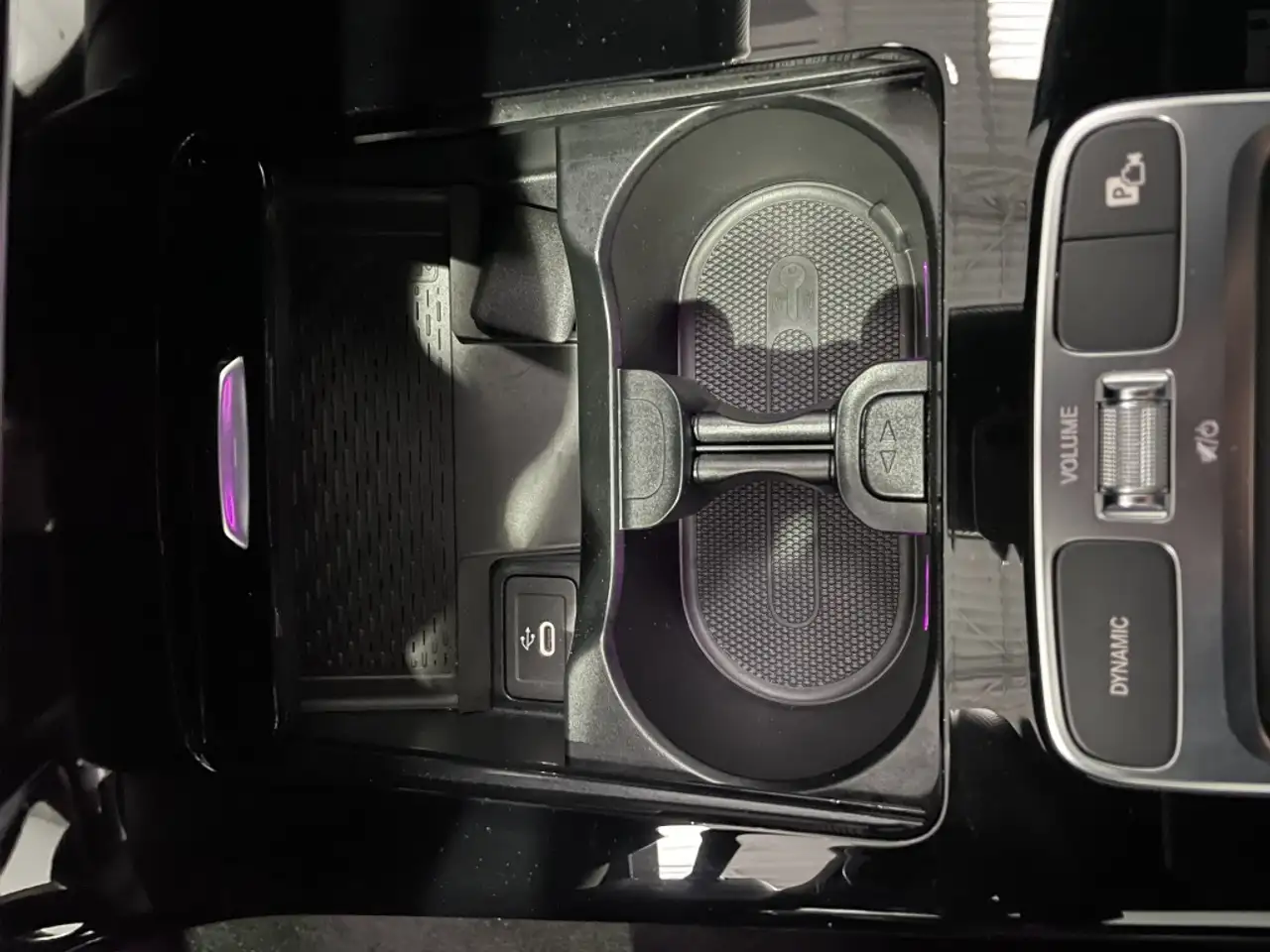 Mercedes-Benz A 180 Progressive Line Advanced 7G-DCT — Galerie du véhicule 24