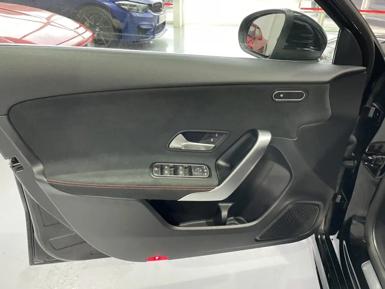 Mercedes-Benz A 180 Progressive Line Advanced 7G-DCT — Galerie du véhicule 37