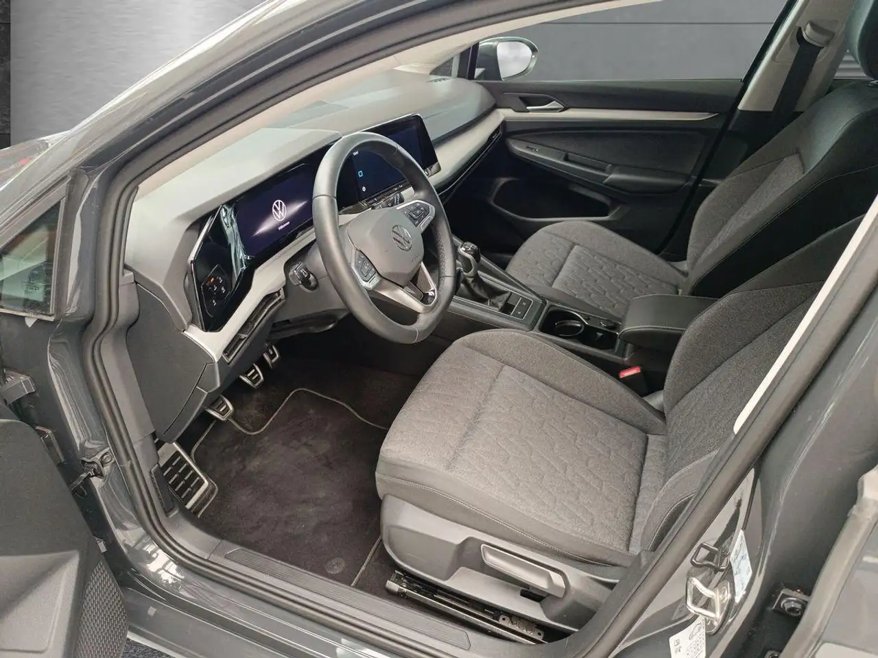 Volkswagen Golf 8 1.0 TSI "MOVE" 110 PS +KLIMA+SHZ+LED+ — Galería del vehículo 12