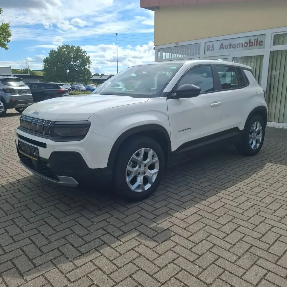 Jeep Avenger Altitude — Vehicle gallery 2