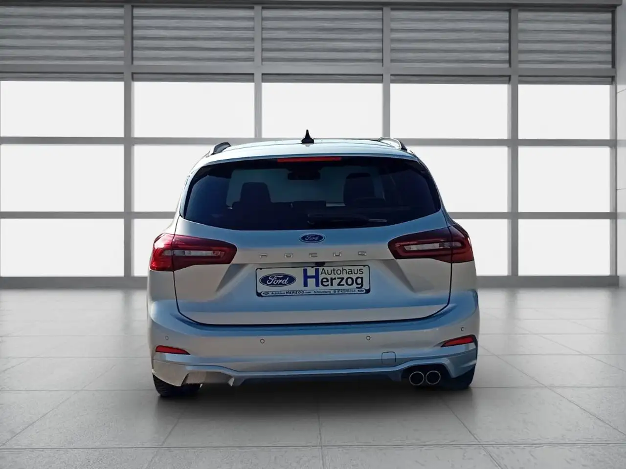 Ford Focus Turnier 1.0 EcoBoost Hybrid Aut. ST-LINE X — Galería del vehículo 4