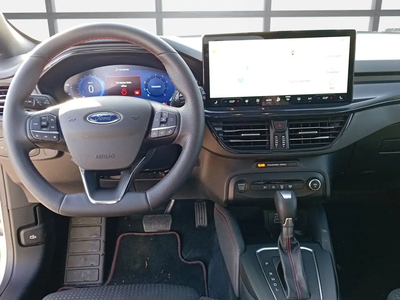 Ford Focus Turnier 1.0 EcoBoost Hybrid Aut. ST-LINE X — Galería del vehículo 14