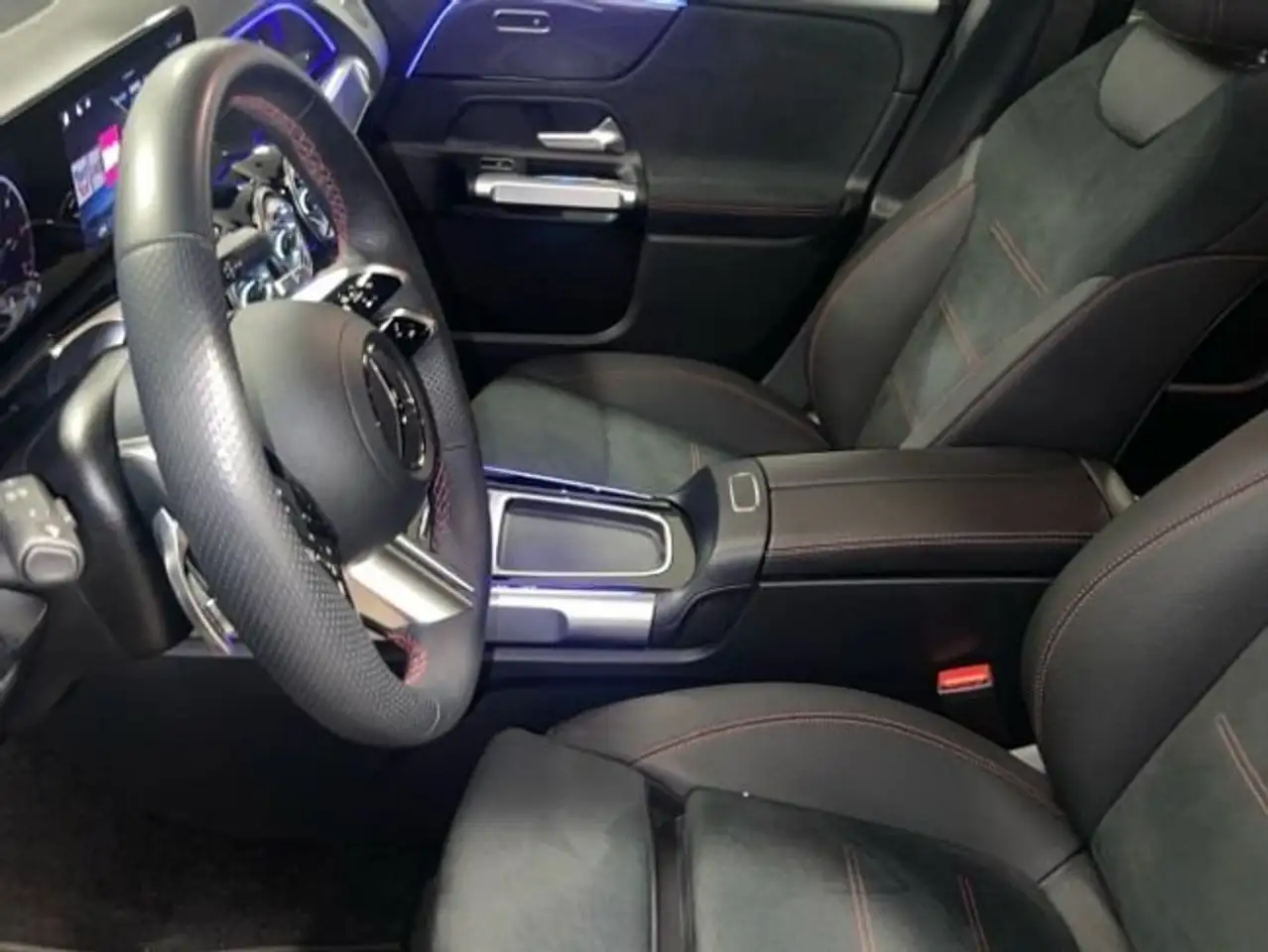 Mercedes-Benz GLB 200 d — Galerie du véhicule 7