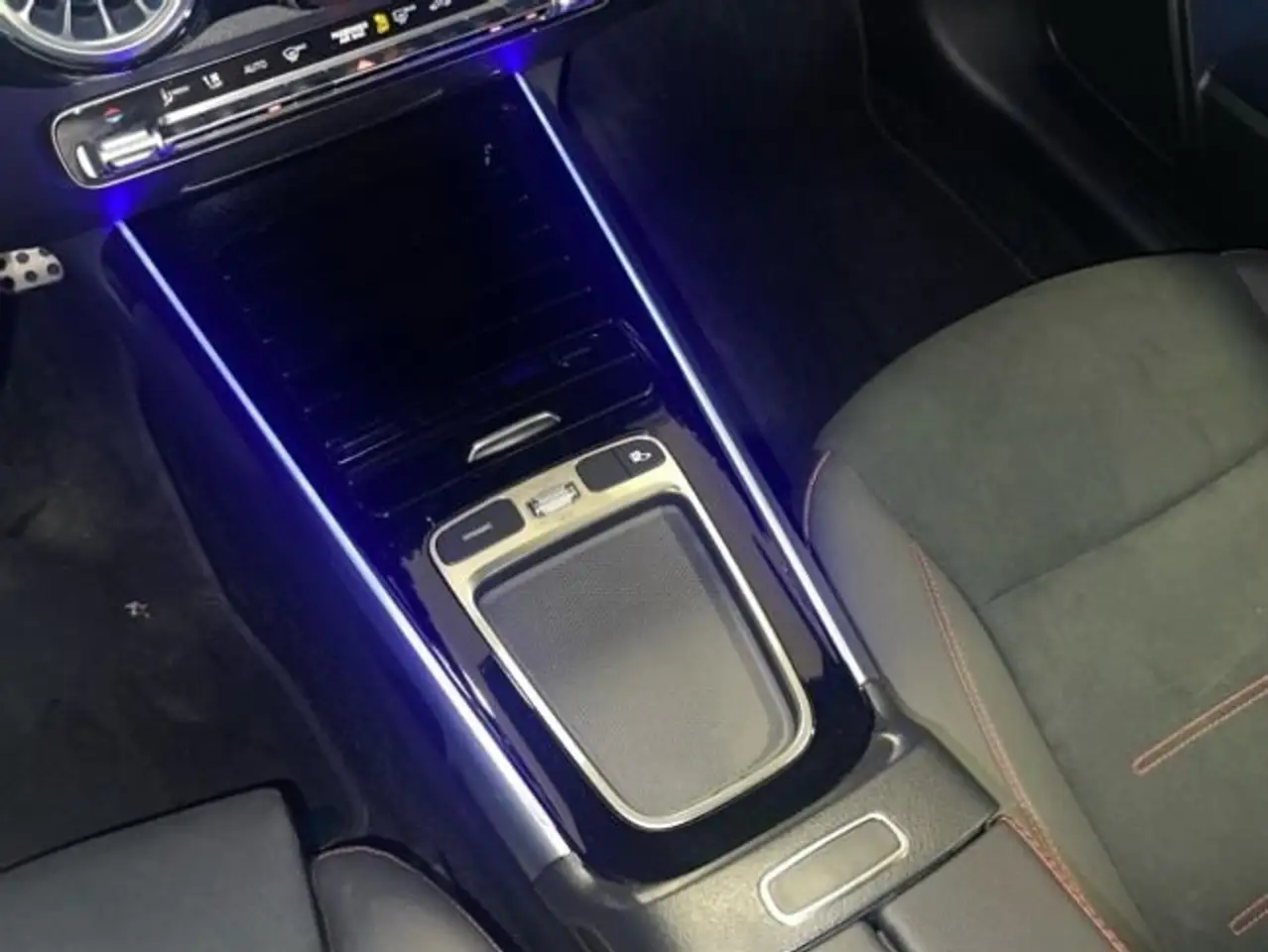Mercedes-Benz GLB 200 d — Galerie du véhicule 19