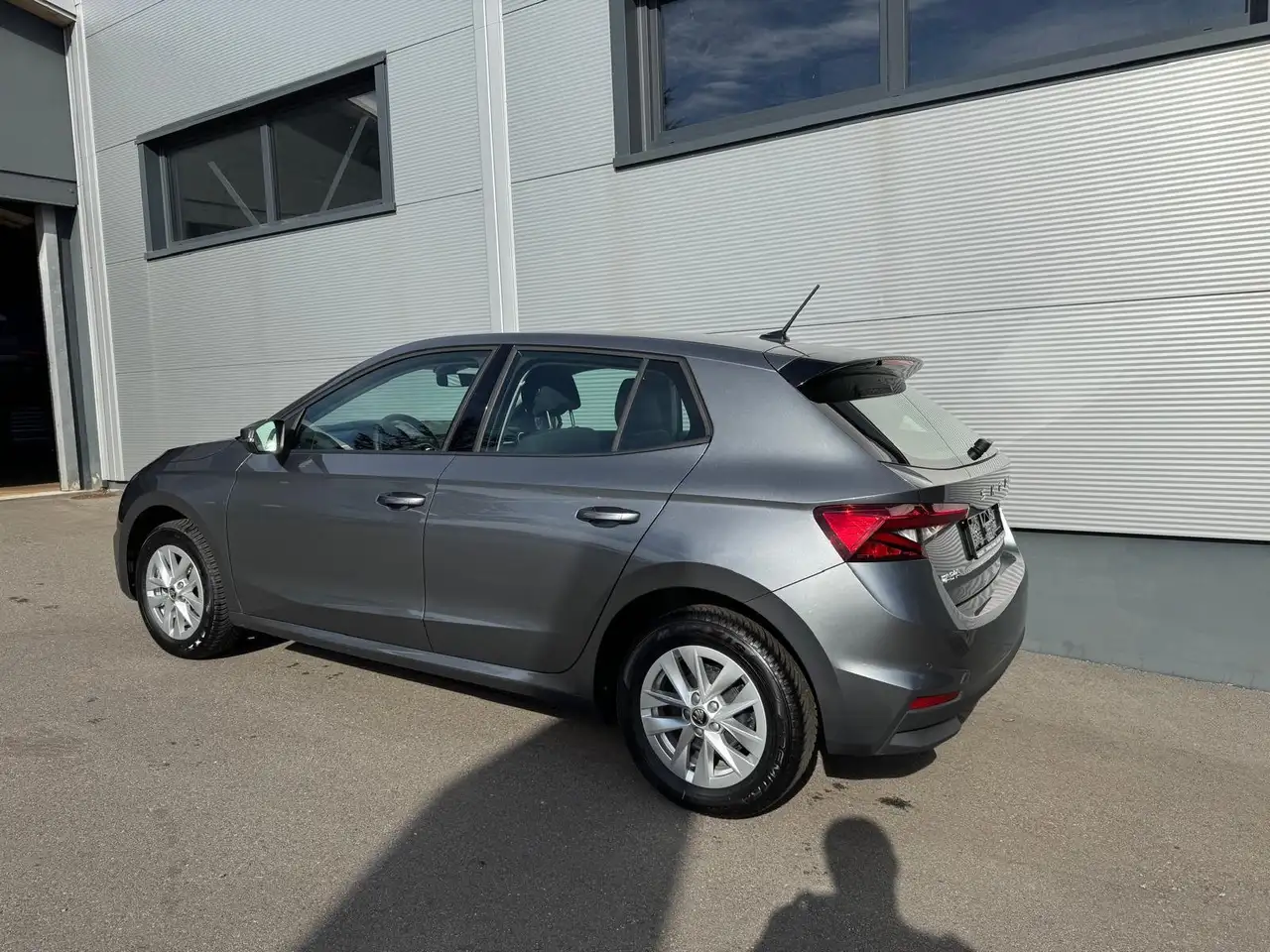 Skoda Fabia Fabia 1.0 TSI Navi Spurwechsel uvm — معرض صور السيارة 3