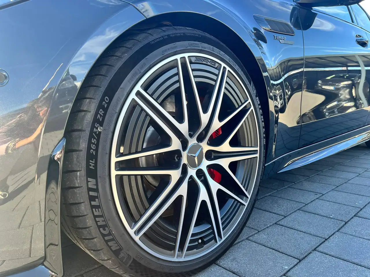Mercedes-Benz C 63 AMG C63 AMG 4Matic+ S E Performance/NightPak/Burmester/360°/LederNappa/Carbon/Navi/20° — Vehicle gallery 13