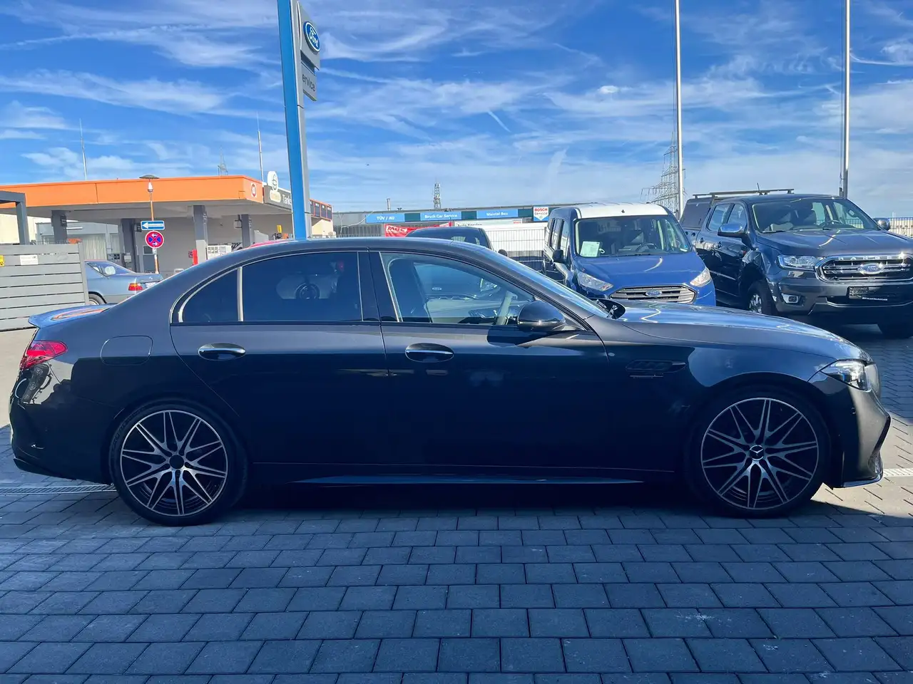 Mercedes-Benz C 63 AMG C63 AMG 4Matic+ S E Performance/NightPak/Burmester/360°/LederNappa/Carbon/Navi/20° — Vehicle gallery 6