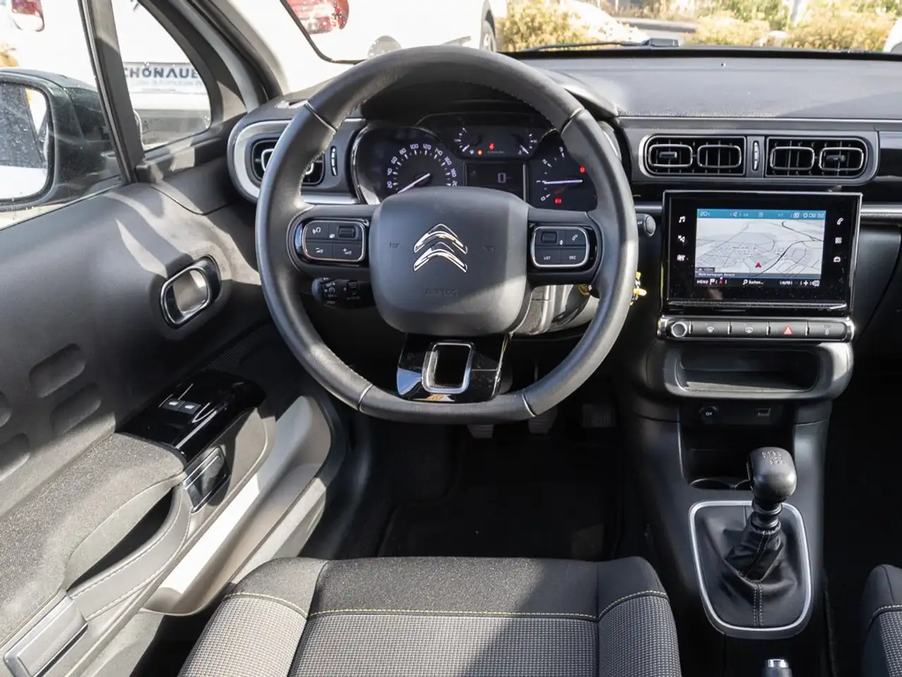 Citroen C3 1.2 PureTech 110 Max +PDC+CARPLAY+eFH+ISOFIX+ — Galerie du véhicule 6