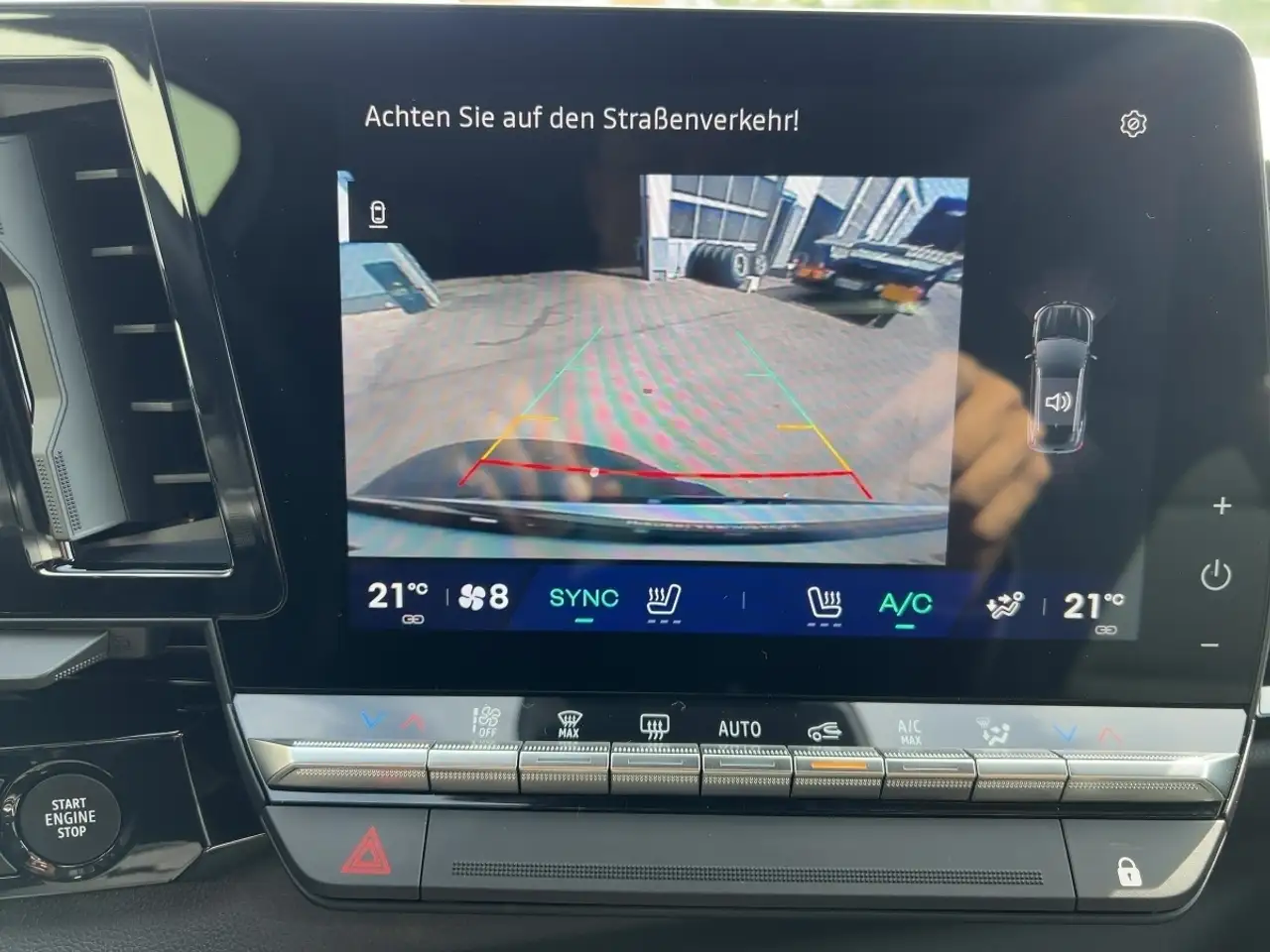 Renault Austral EVOLUTION TCe 160 AUTOMATIK SITZHEIZUNG — Galerie du véhicule 15