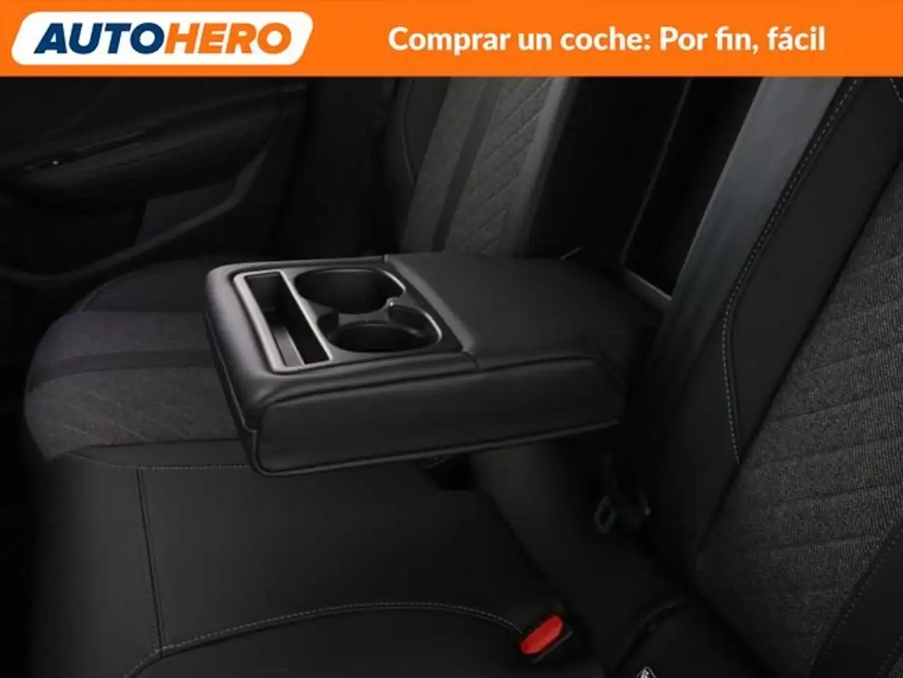Peugeot 408 1.2 PureTech Allure — Vehicle gallery 32