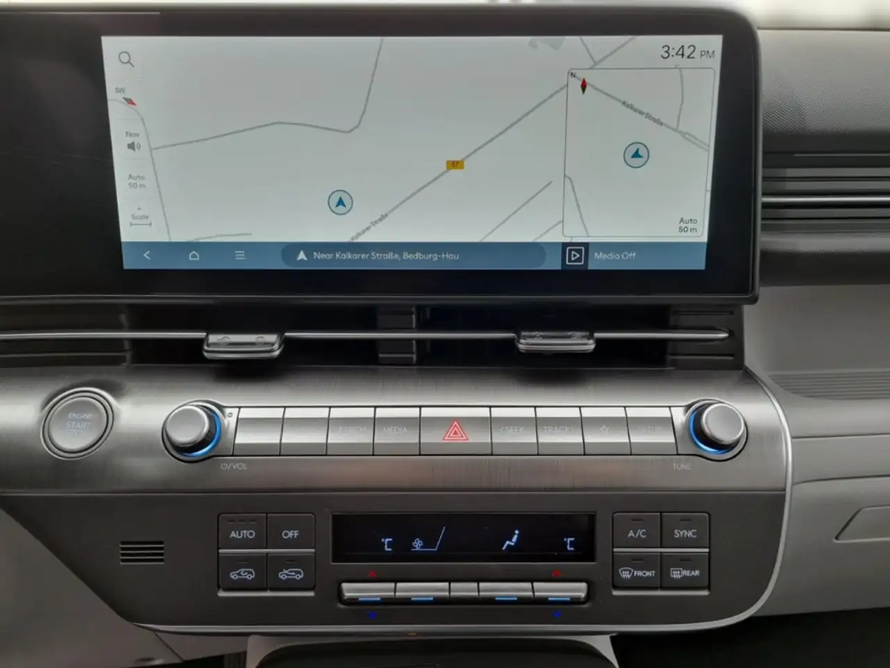 Hyundai KONA PRIME 1.6 4WD BOSE+GSD+SITZ-P+360°CAM — Galería del vehículo 9