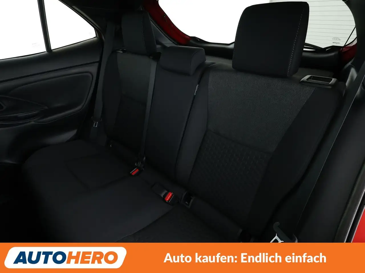 Toyota Yaris Cross 1.5 Hybrid Team Deutschland Aut.*ACC*CAM*SHZ*LED* — Vehicle gallery 14