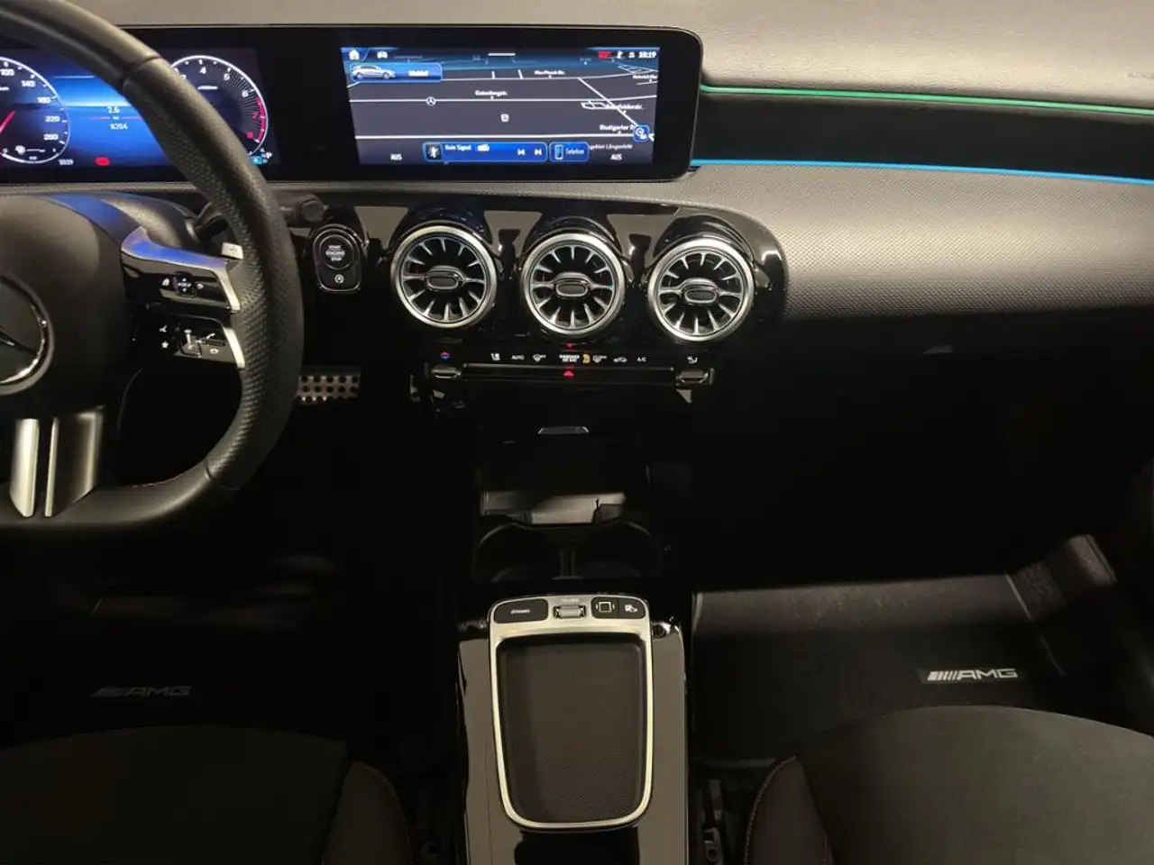 Mercedes-Benz A 200 AMG *Adv.Plus*Winter-P*AHK*Lader.-P*Park-P — معرض صور السيارة 15