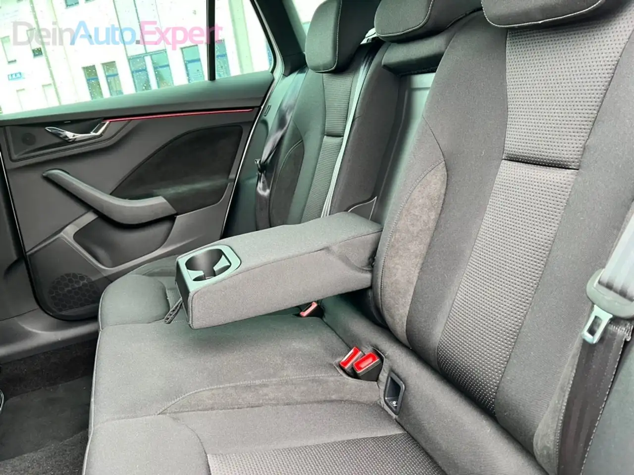Skoda Scala TSI DSG Selection *Matrix-LED*4x SHZG*AHK-Vorb*Navi*AppleCarPlay*PhoneBox*Klimaautom.*uvm. — Galerie du véhicule 21