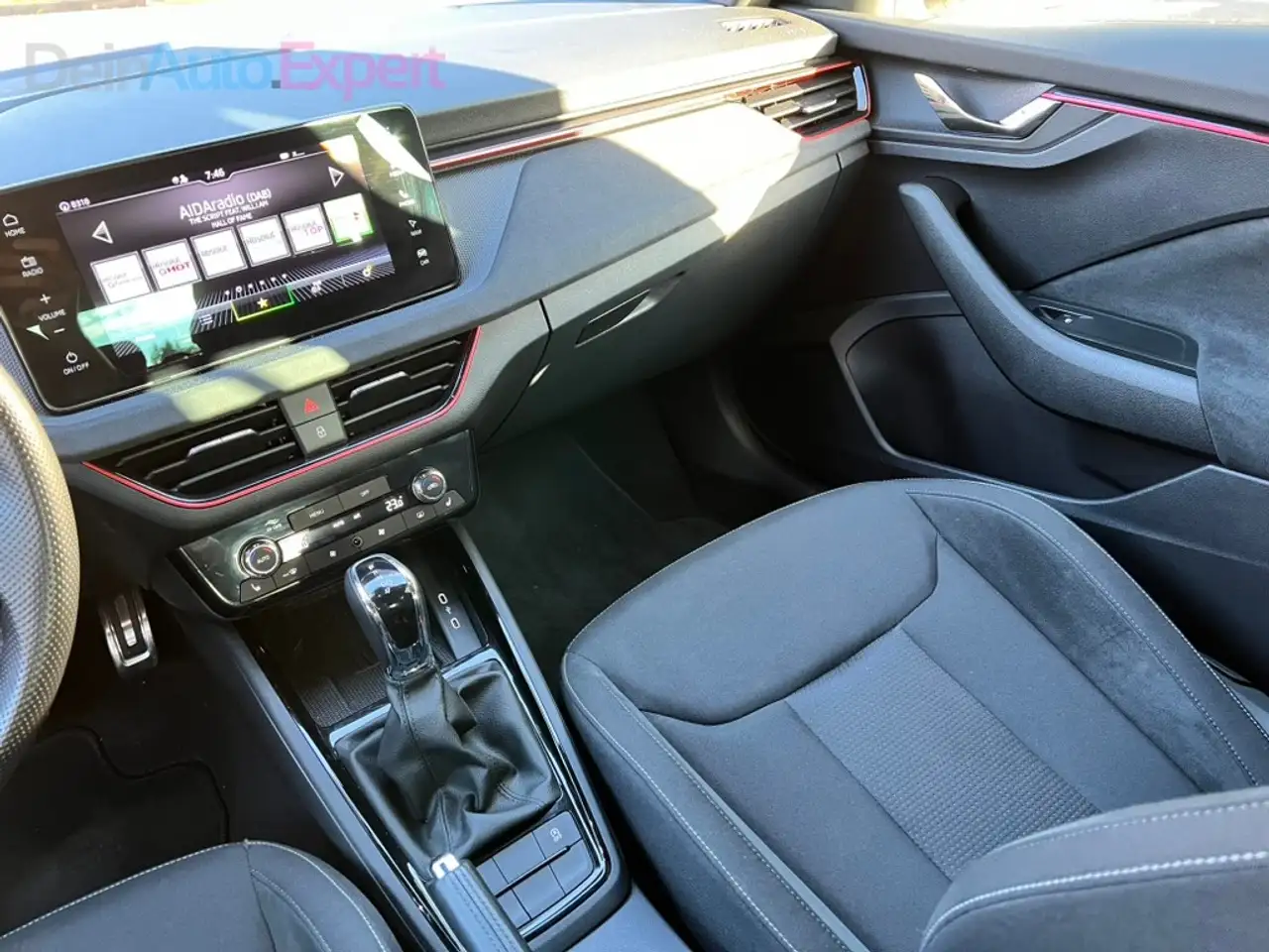 Skoda Scala TSI DSG Selection *Matrix-LED*4x SHZG*AHK-Vorb*Navi*AppleCarPlay*PhoneBox*Klimaautom.*uvm. — Galerie du véhicule 19