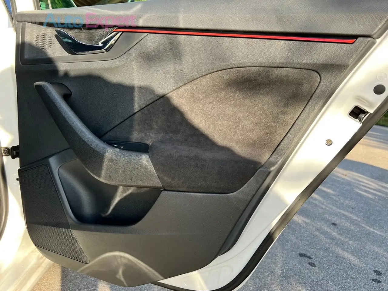 Skoda Scala TSI DSG Selection *Matrix-LED*4x SHZG*AHK-Vorb*Navi*AppleCarPlay*PhoneBox*Klimaautom.*uvm. — Galerie du véhicule 24