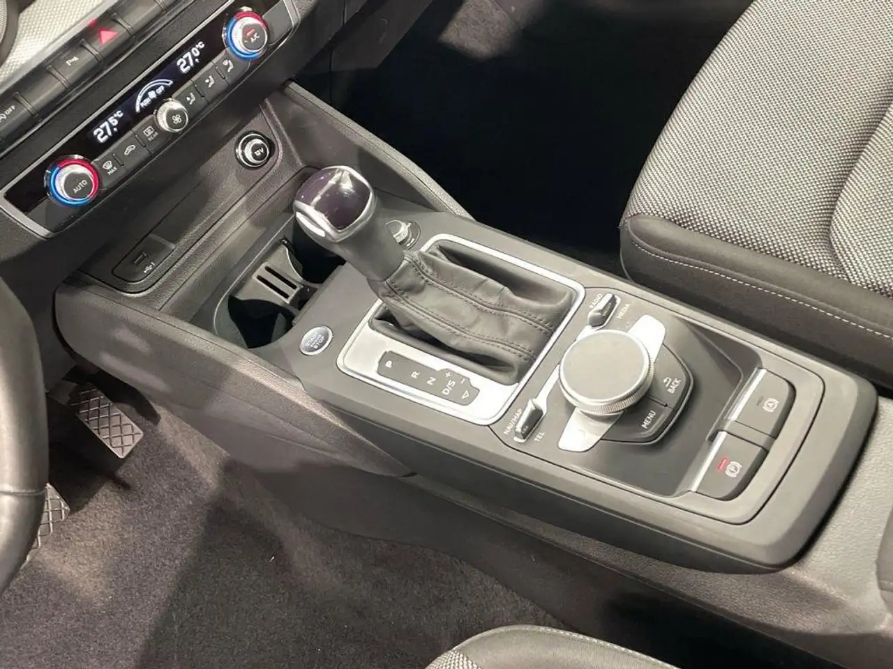 Audi Q2 30 TDI S line S tronic 85kW — معرض صور السيارة 15