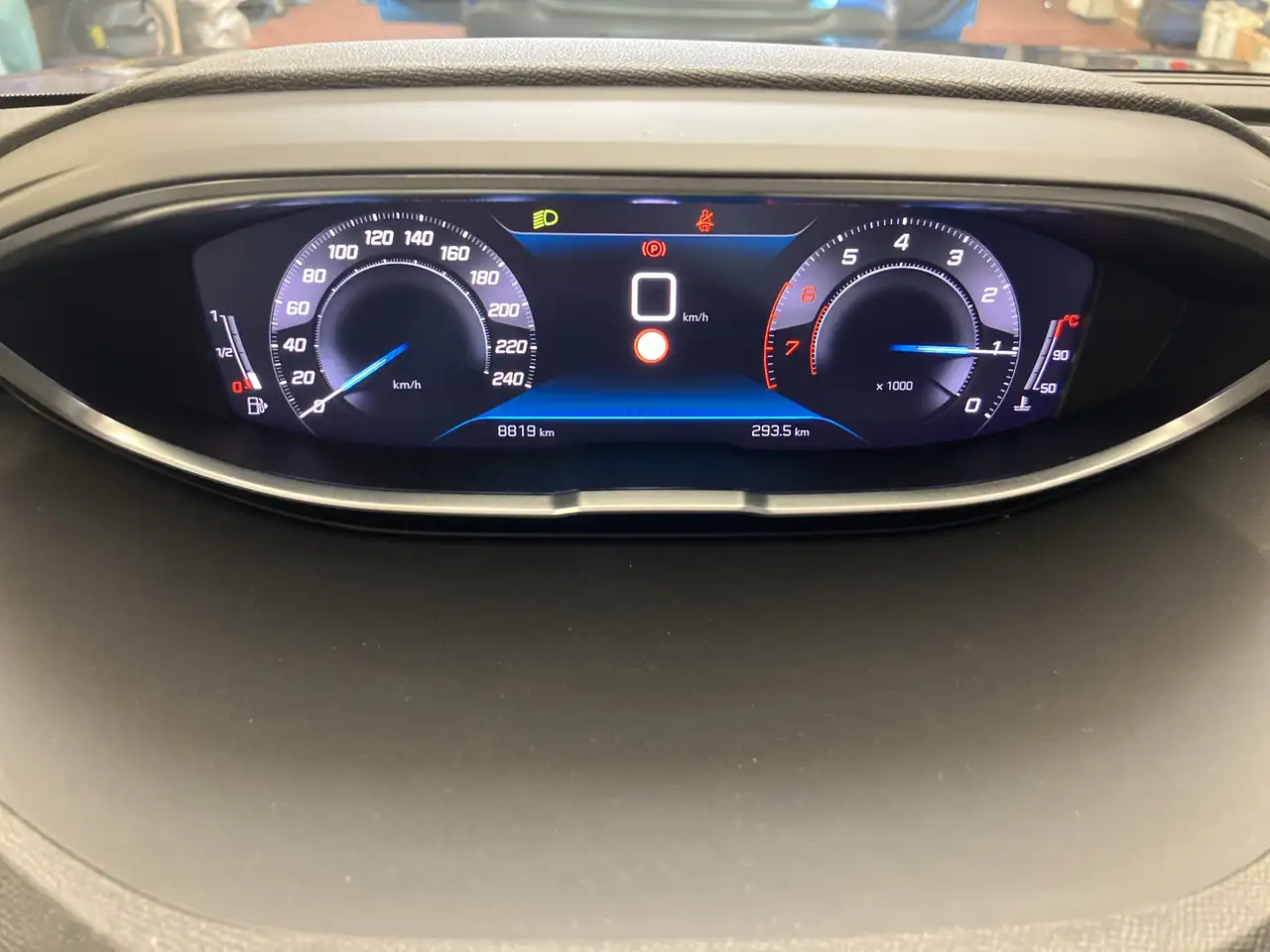 Peugeot 3008 PureTech 130 Allure Pack ACC+LED+Navi+SHZ — معرض صور السيارة 10