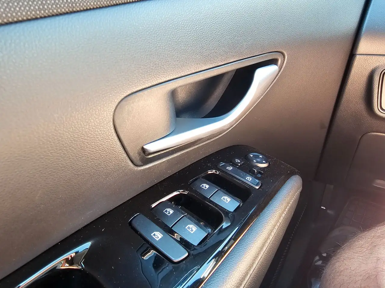 Hyundai TUCSON 1,6 T-GDI 48V DCT AHK — معرض صور السيارة 15