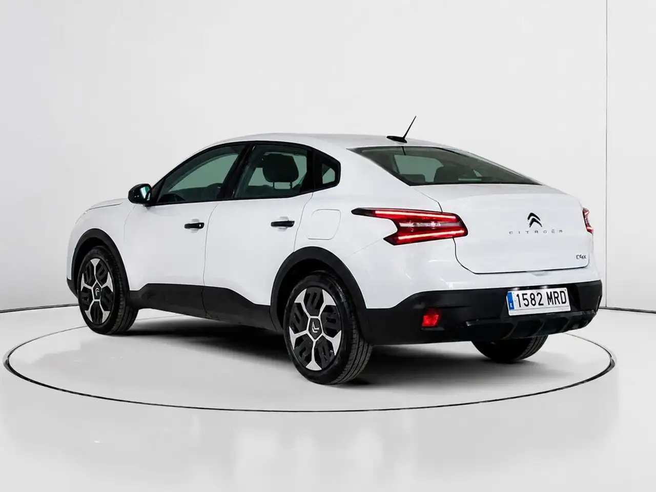 Citroen C4 X 1.2 PureTech You S&S 100 — Galerie du véhicule 5
