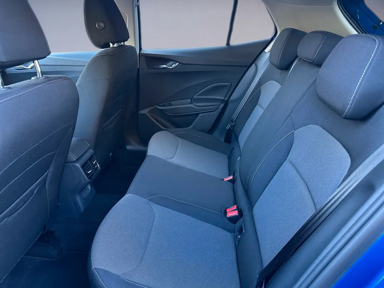 Skoda Fabia Drive 1.0 TSI 70kW/bLK/Winter+/Berganfahr. — Vehicle gallery 13